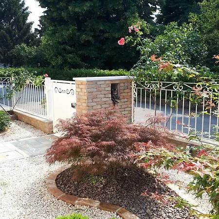 Al Sogno Di Laura فندق مبيت وإفطار 3*